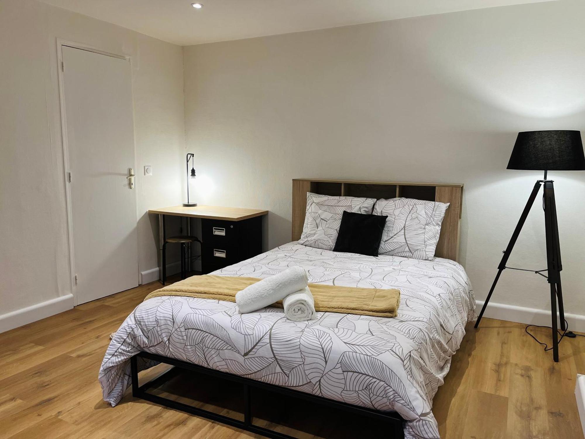 Апартаменты La Ruche Arrageoise - Parking Gratuit - Cozy - Grand Lit - Long Sejour Аррас Экстерьер фото